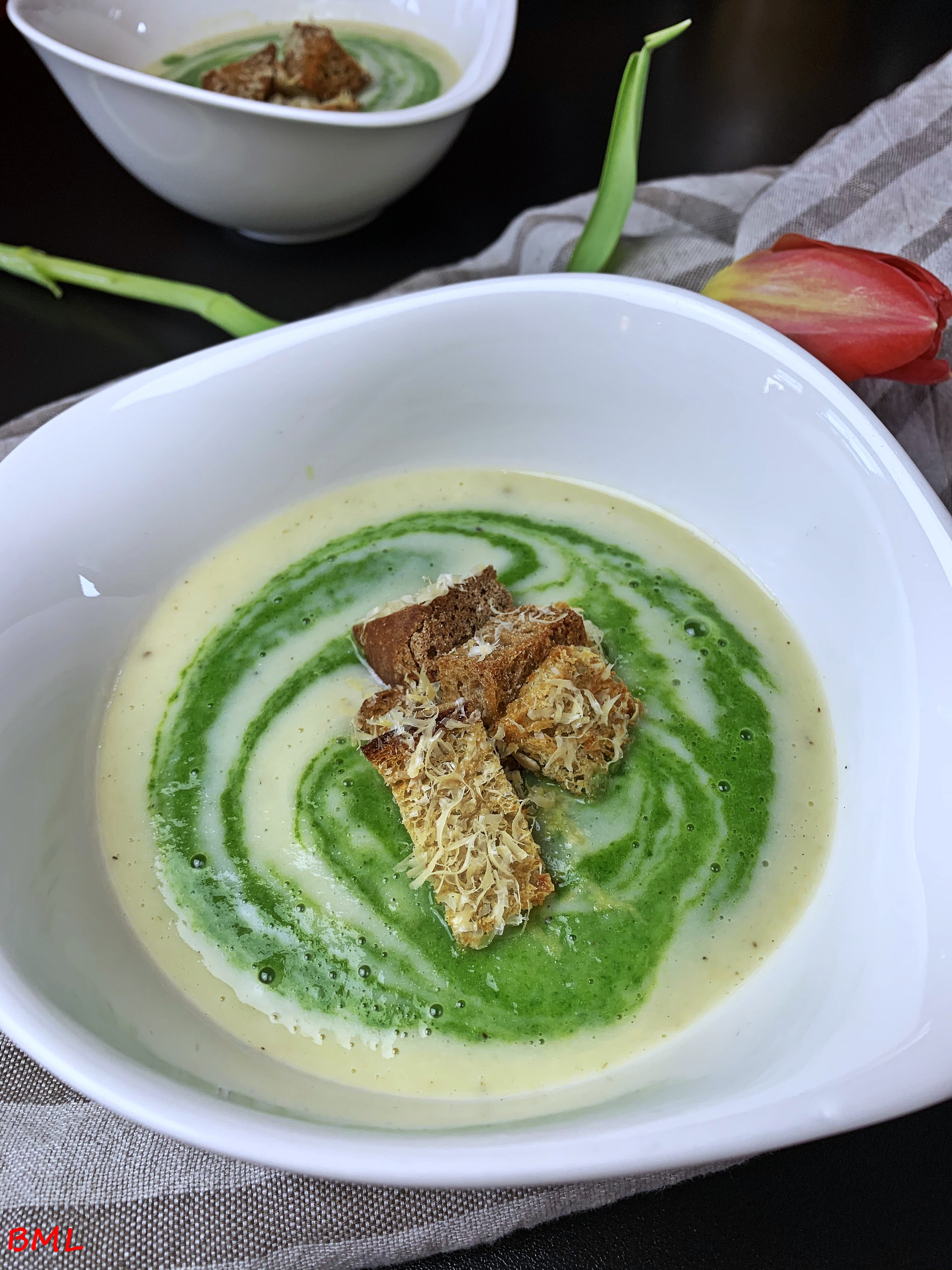 Fenchel-Spinat-Suppe mit Parmesan-Croutons…Samtige Fenchelsuppe nach ...
